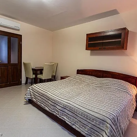 Balazs Szallo Apartment