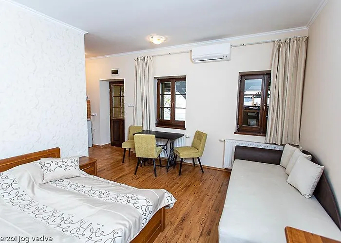 Balazs Szallo גיולה