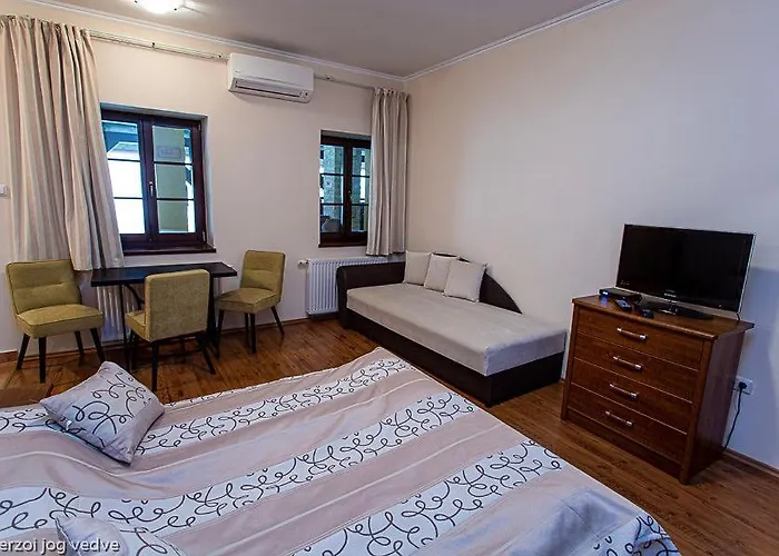 Balazs Szallo * גיולה